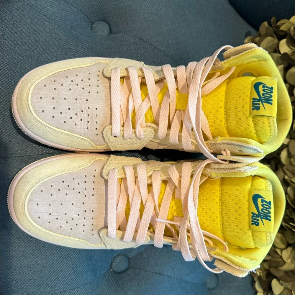 Nike Women’s Air Jordan 1 High Zoom Comfort 2 ‘Cintron Tint’ - Picture 9 of 10